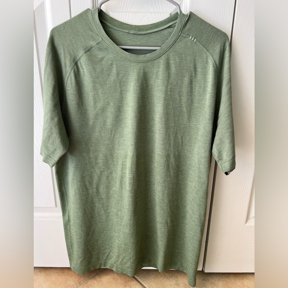 Lululemon Metal Vent Tech Short Sleeve Shirt 2.0